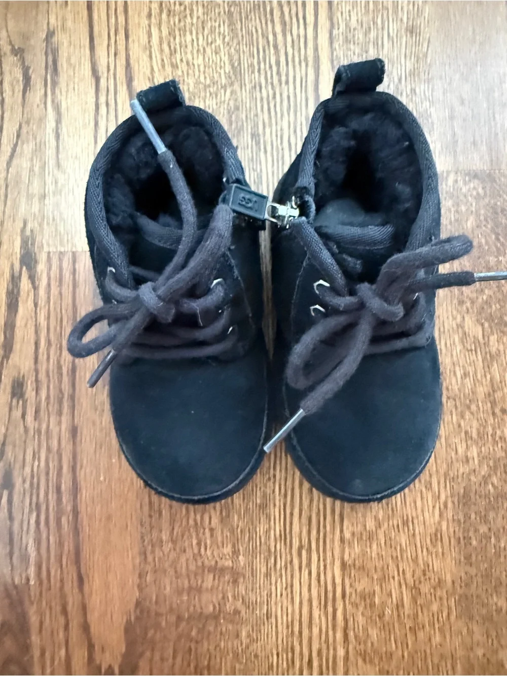 UGG Neumel II Kids Black Lace-Up Cozy Winter Boots